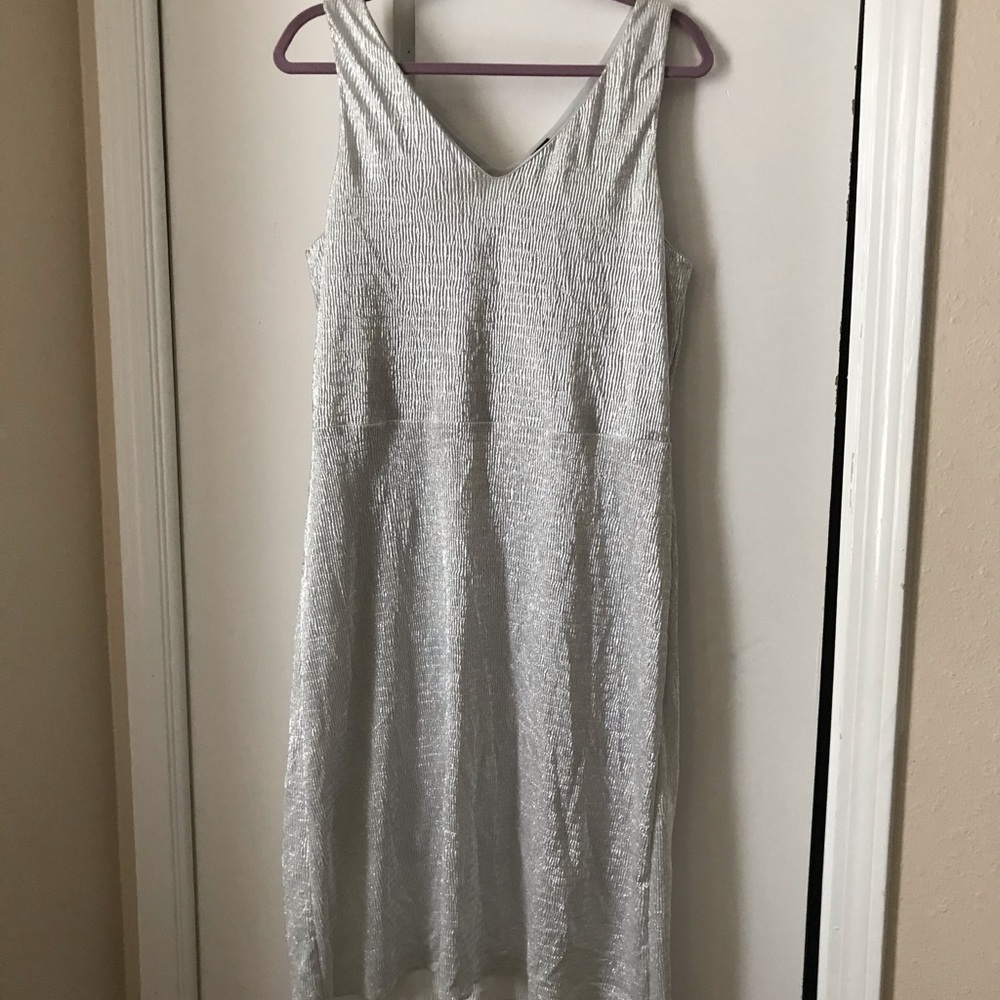 Women’s pleaded silver dress